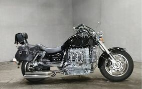 TRIUMPH ROCKET III 2005 LC1035