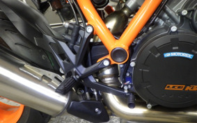 KTM 1290 SUPER DUKE R EVO