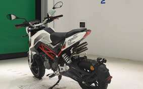 BENELLI TNT125