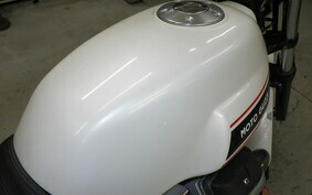 MOTO GUZZI V7 CLASSIC 2011