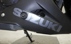 SUZUKI GSX250R