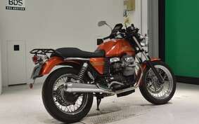 MOTO GUZZI V7 CLASSIC 2012