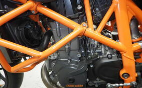 KTM 690 DUKE R 2013 LDU40