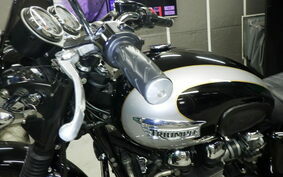 TRIUMPH BONNEVILLE T100 2009