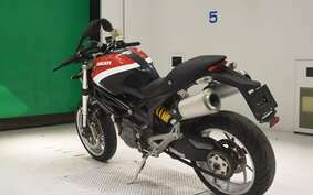 DUCATI MONSTER 1100 2010