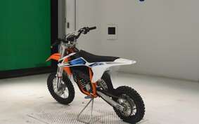 KTM SX E5