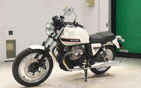 MOTO GUZZI V7 CLASSIC 2013 LWJ0