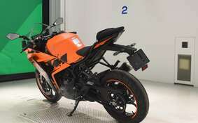 KTM 390 RC 2023 JYJ40