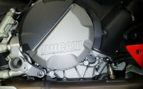 DUCATI STREETFIGHTER V2 2023