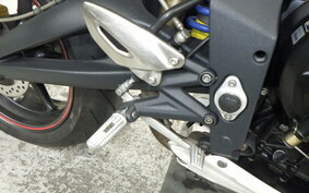 TRIUMPH STREET TRIPLE R 2012