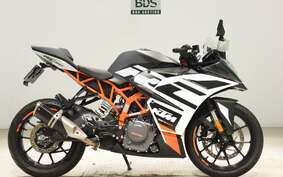 KTM 390 RC 2022 JYJ40