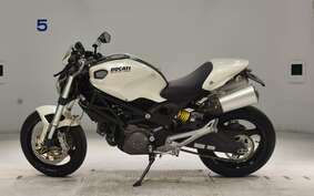 DUCATI MONSTER 696 + 2008