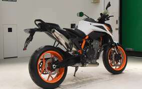 KTM 890 DUKE R 2024