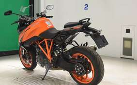 KTM 1290 SUPER DUKE GT 2022 V6940