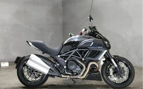 DUCATI DIAVEL Carbon 2011 G100AB