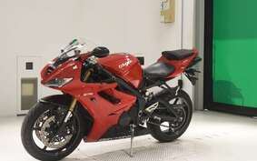 TRIUMPH DAYTONA 675 2013