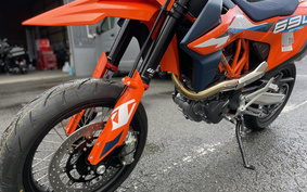 KTM 690 SMC R 2024 LSV40