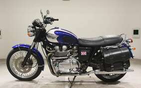 TRIUMPH BONNEVILLE T100 2005 J902TM