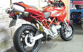 DUCATI MULTISTRADA 620 2005 A103A