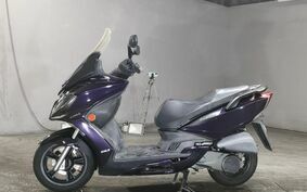 KYMCO G-Dink250 W220