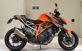 KTM 1290 SUPER DUKE R 2015 V3940