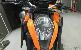 KTM 1290 SUPER DUKE R 2014 V3940