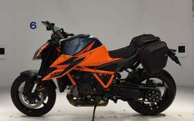 KTM 1290 SUPER DUKE R 2021