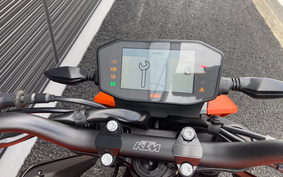 KTM 890 DUKE 2021 TU940