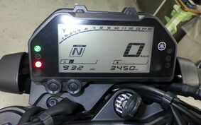 YAMAHA MT-25