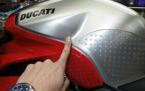 DUCATI PANIGALE V4 R 2019