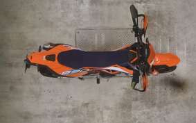 KTM 690 SMC R 2024