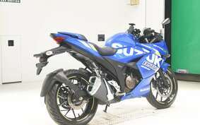 SUZUKI GIXXER 250 SF