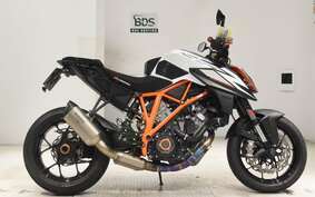 KTM 1290 SUPER DUKE R 2019 V3940