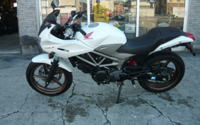 HONDA VTR 250 F MC33