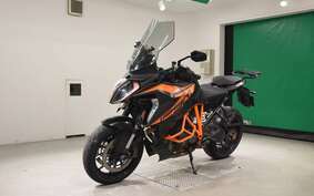 KTM 1290 SUPER DUKE GT 2019