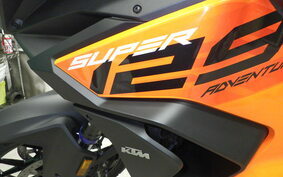 KTM 1290 SUPER ADVENTURE S 2023