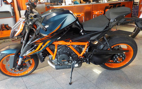 KTM 1290 SUPER DUKE R 2024 V3940