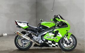 KAWASAKI NINJA ZX-7R 2002 ZX750P