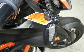 KTM 1290 SUPER DUKE R 2020 V3940