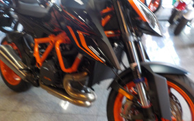 KTM 1290 SUPER DUKE R 2024 V3940