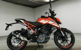 KTM 125 DUKE JPA40