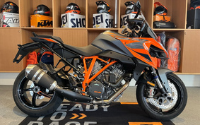 KTM 1290 SUPER DUKE GT 2024 V6940