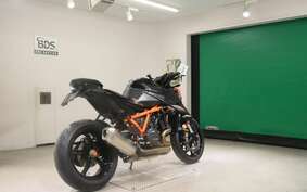 KTM 1290 SUPER DUKE R 2020