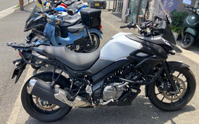 SUZUKI V-Strom 2019 C733A