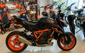 KTM 1290 SUPER DUKE R 2024 V3940