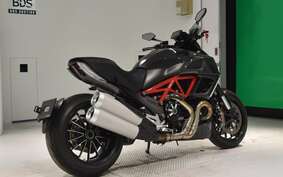 DUCATI DIAVEL 2013