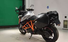 KTM 1290 SUPER DUKE GT 2017 V6940