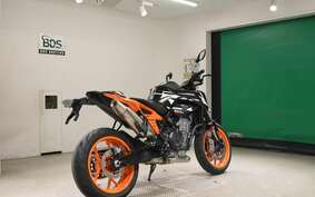 KTM 890 DUKE GP 2024