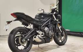 TRIUMPH STREET TRIPLE S 2018 DA404Z