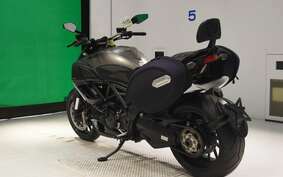 DUCATI DIAVEL STRADA 2014